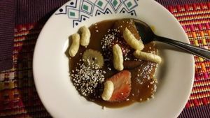 Postre de frutas y cereales ¡Delicioso! at Espiritu Libre in Medellin