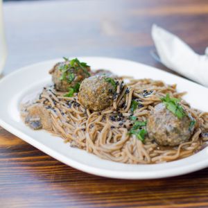 vegan spaghetti and "meatballs" at The Squeeze Juice - Mercedes Club in New York City
