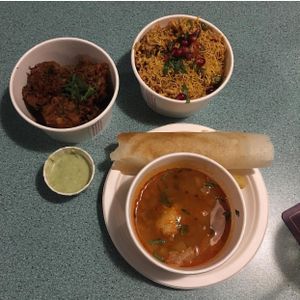 Onion, broccoli and kale bhajis, bhel puri and the massala dosa 🌶🌶🌶 at Bundobust in Leeds