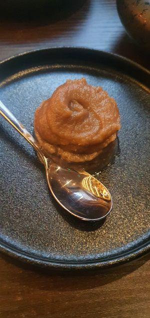 Starter with olives at Raffiné in Oslo