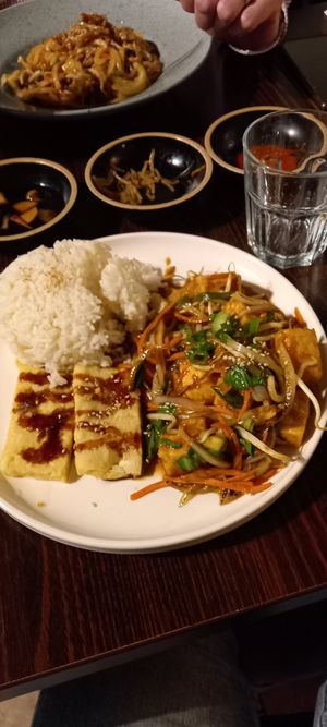 Lunch menu Teryiaki tofu at Mamy in Prague