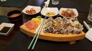 Vegan sushi rolls at Mamy in Prague