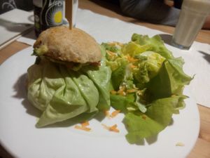 Guacamole burger

Small but tasty!! My favorite at Veggie Point in Prague