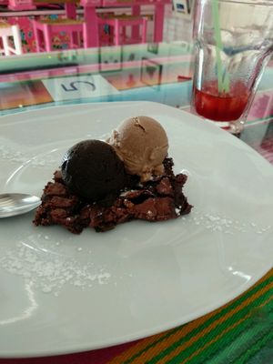 Brownie & Chocolate and Peanut Ice cream at La Heladeria Mexicana in Barcelona