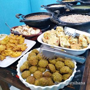 Buffet quente delicioso! at Vegg's Restaurante in Sao Paulo