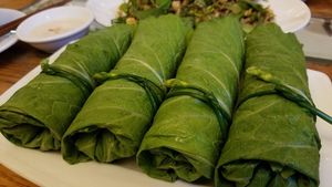 wasabi lettuce rolls at San May - Q1 in Ho Chi Minh City