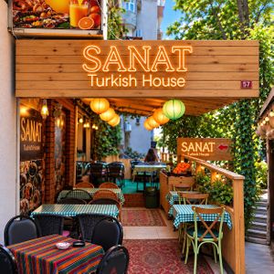  at Cihangir Sanat Cafe in Istanbul
