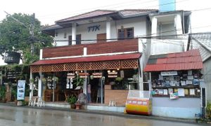 ttk on rainy day at TTK Restaurant in Pai
