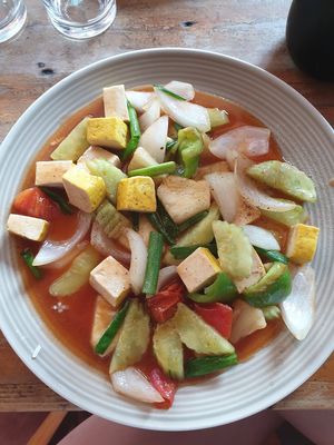 Sweet and sour with tofu at TTK Restaurant in Pai