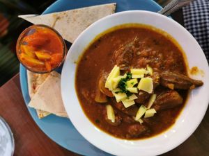 Teil des veganen Menüs mit Getränk at Persepolis - Snackistan in South East London