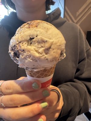 Hazelnut cookies and cream  at Salt & Straw - Pike & 1st in Seattle