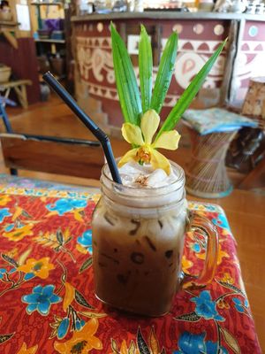 Chocolate with coconut-milk at Art in Chai in Pai