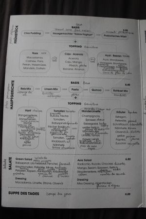 Their menu back in 2014
breakfast, lunch and salads
(sorry for the french notes!) at Daluma in Berlin