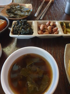 soup and sides at Maji - 마지 in Seoul