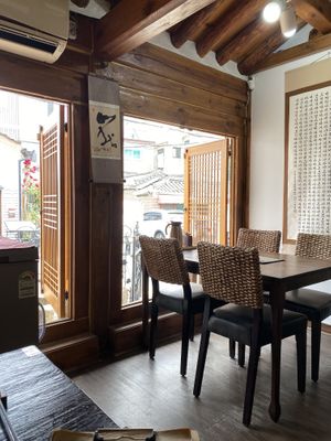 Inside    at Maji - 마지 in Seoul