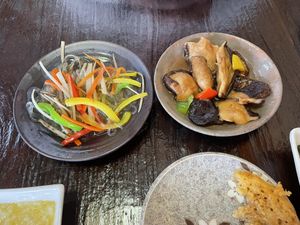  Stir-fried burdock with glass noodles, sweet and sour shiitake at Maji - 마지 in Seoul