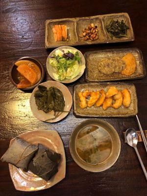 Daily menu with one extra side pumpkin pancake 12€ at Maji - 마지 in Seoul