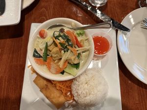 Green curry with tofu  at SabaiThai in Winchester