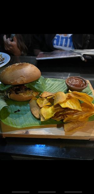 Kimchi & Tempeh burger with sweet potato chips at Samsara in Antigua