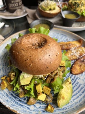 Bagel 🥯 tofu & avocado 🥑😻  at Samsara in Antigua