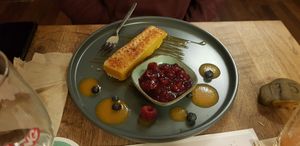 Griesschnitte at The Vegan Eagle in Hamburg