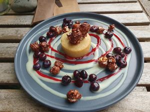 White chocolate mud cake at The Vegan Eagle in Hamburg