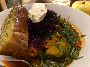 Kartoffelgulasch at The Vegan Eagle in Hamburg
