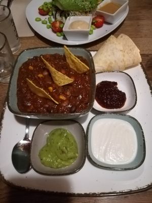 Chili sin carne at The Vegan Eagle in Hamburg