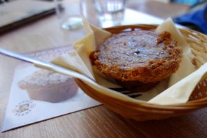 vegan superfood muffin at Bagels & Beans - Plaats in The Hague