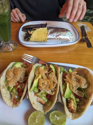  at Mandarina in Quetzaltenango