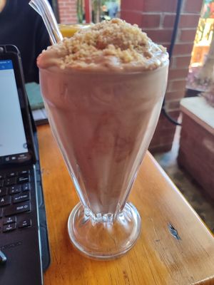 Chocolate peanut shake at Mandarina in Quetzaltenango