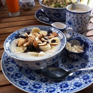 Oat porride with raisins, cashews, banana at Epic Arts Cafe in Kampot