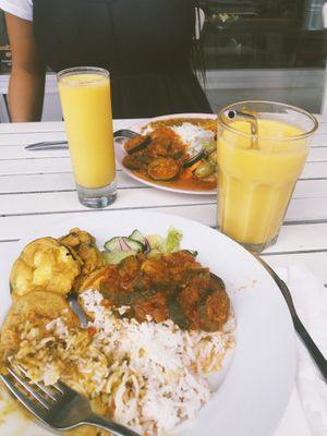 Lunch buffet&Mango Lassi at Nirvana Cafe in Luxembourg City