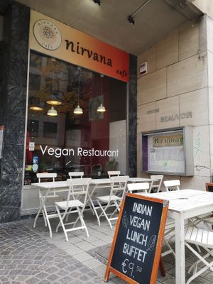 We Eat 3 at Nirvana Cafe in Luxembourg City