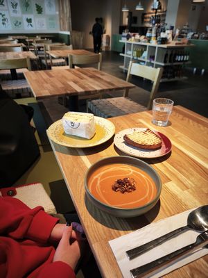  at Gróa Sælkeraverslun in Reykjavik