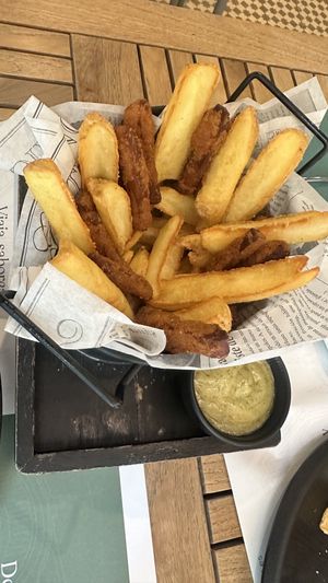 Heura strips   at UVE - Restaurante Vegano - Vegetariano en Granada in Granada