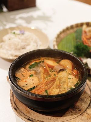 Bun Hue Hue Rice Noodle Soup  at Bồ Đề Vegetarian - Healthy Veggies Delights in Central Singapore