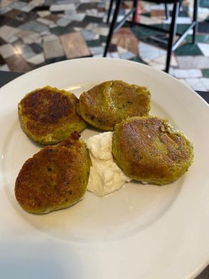 Polpette di ceci e maionese vegetale at La Colubrina in Milan