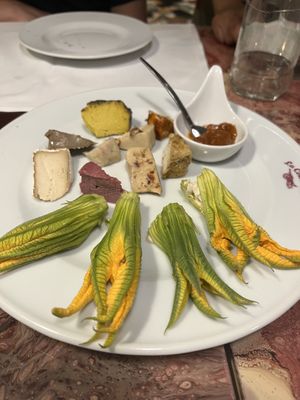 Degustazione di formaggi vegani  at La Colubrina in Milan