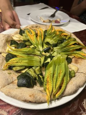 Pizza bella dell’orto  at La Colubrina in Milan