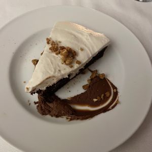 The lonely cake (as you won’t share it with anyone 😁)  at La Colubrina in Milan