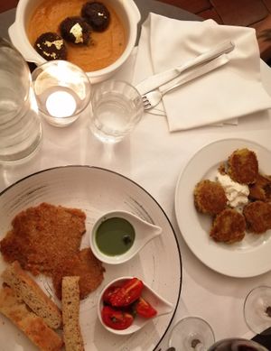 Teste di funghi pleurotus, polpette di ceci, polpette di lenticchie beluga. at La Colubrina in Milan