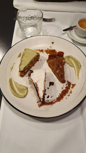 Dessert (caramel tart, chocolate cake and pistachio cake) at La Colubrina in Milan