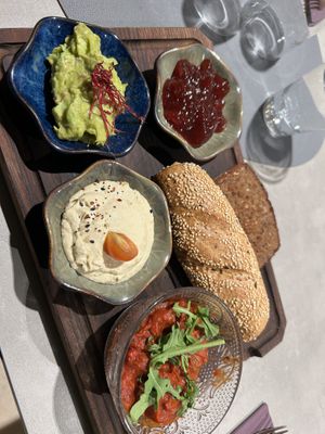 
Beenie Frühstück (Kornspitz statt Semmel) 16,40€
  at Beenie.all day  in Linz