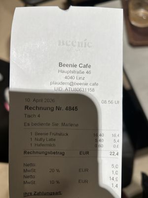 bill  at Beenie.all day  in Linz