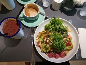 Smashed avocado on toast at HappyFood by YogaHub in Dublin