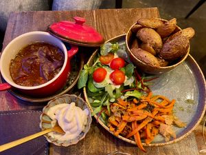 Vegan stoverij van Gewoon.Anders at Den Johnny in Ghent
