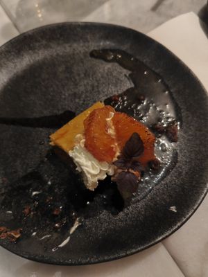 Der Kuchen war so lecker, das er es nicht mehr ganz auf's Foto geschafft hat. at Mr Watson in Amsterdam