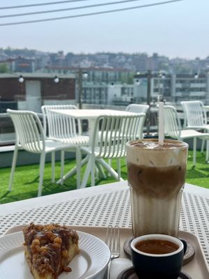  at Plant Bakery Cafe (HBC) in Seoul