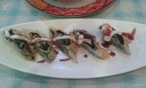 Sea vegetable rolls at Popular Vegetarian in Hong Kong Island